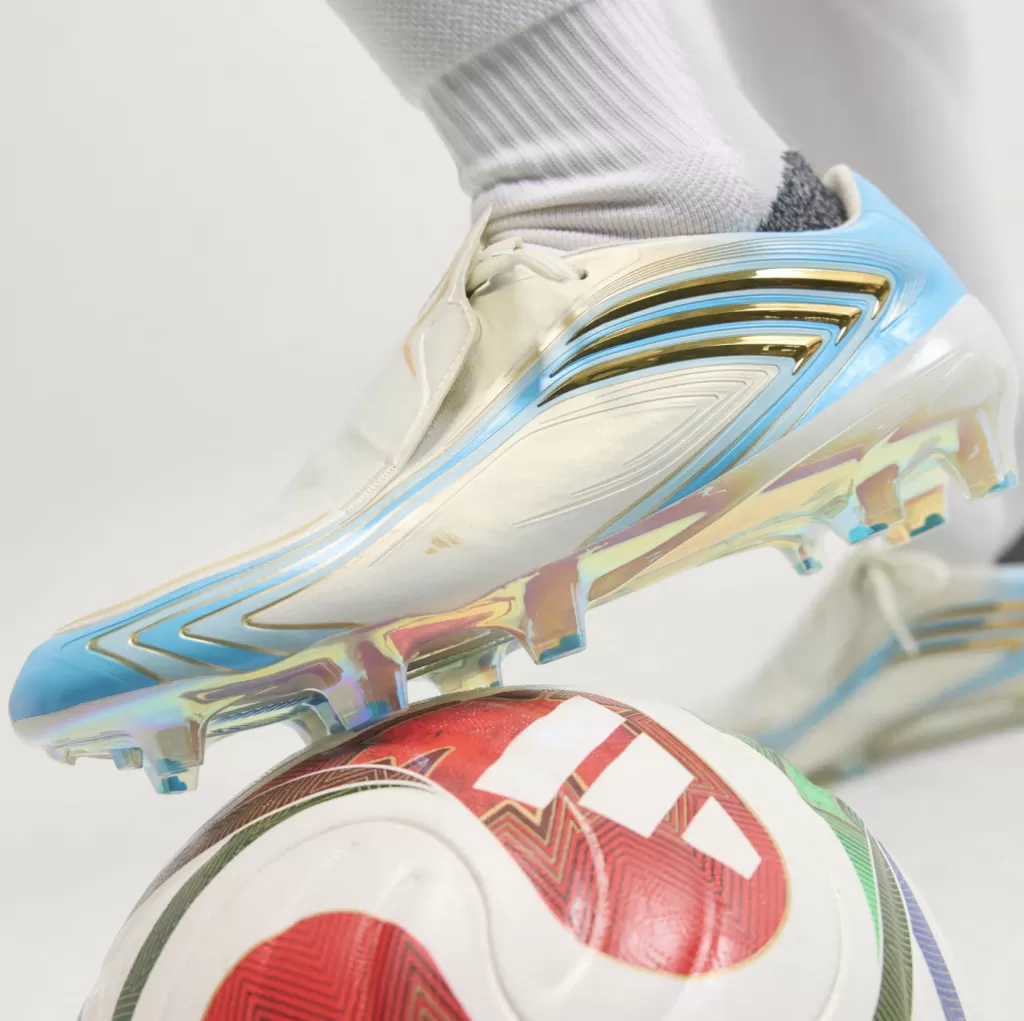 Бутcы профессиональные Adidas F50 Hyperfast Messi Elite FG